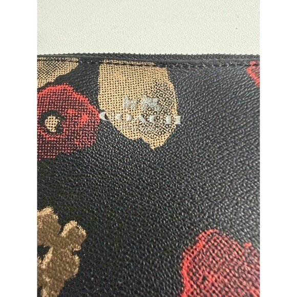 Coach Black Floral Wristlet Zip Close wallet Excellent Condition - Picture 3 of 8